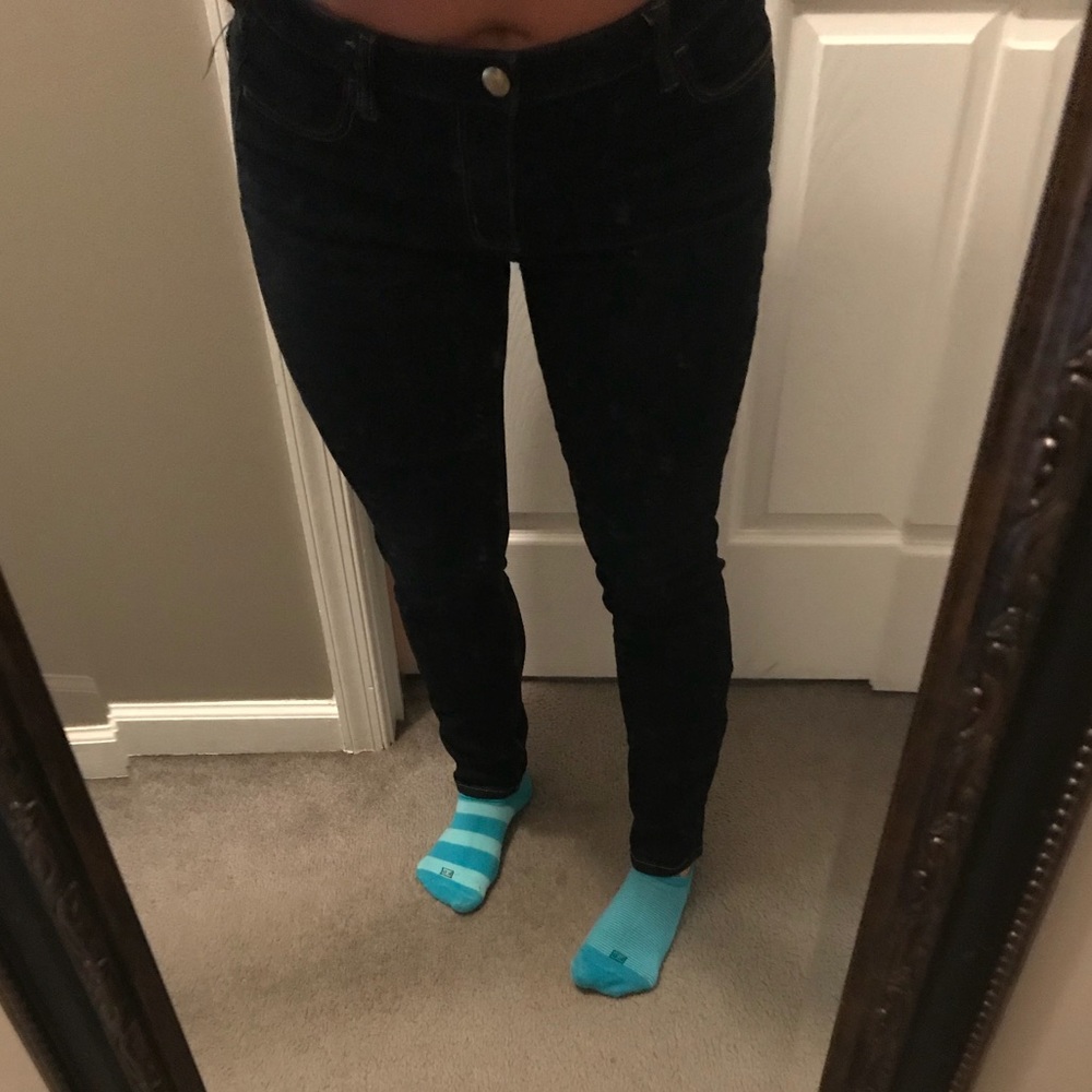Dark wash American eagle jeggings
